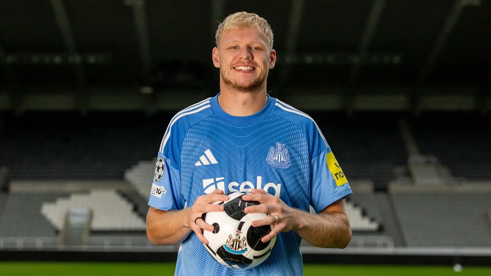 Newcastle United complete season-long loan signing of Aaron Ramsdale from Southampton