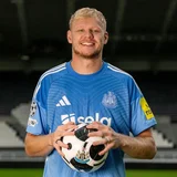 Newcastle United complete season-long loan signing of Aaron Ramsdale from Southampton