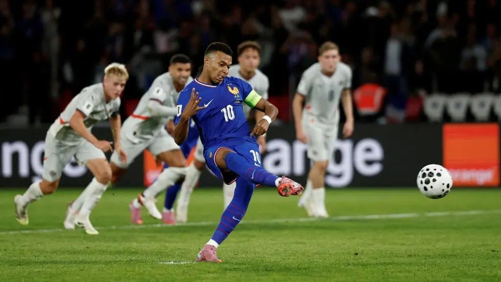 Mbappe inspires France to 2-1 comeback win over Iceland in World Cup Qualifier