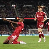 Alexander Isak brace earns Liverpool 2-0 win over Ipswich