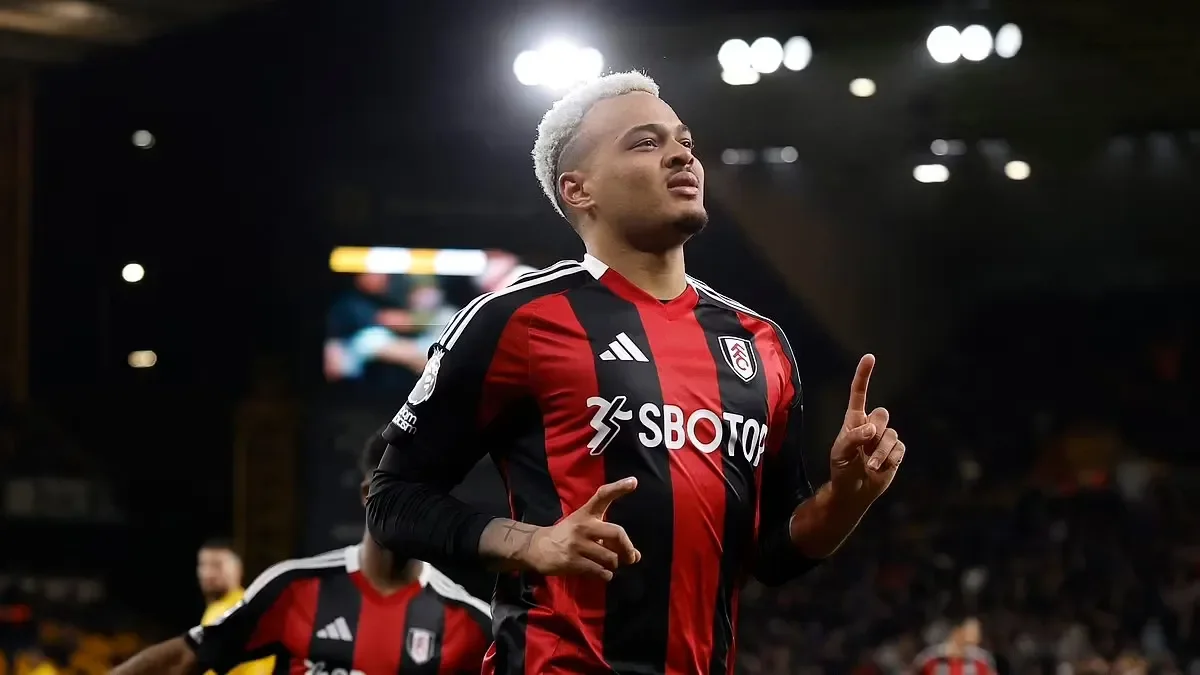 Wolves 1-2 Fulham: Cottagers boost European hopes with slim victory at Wolves