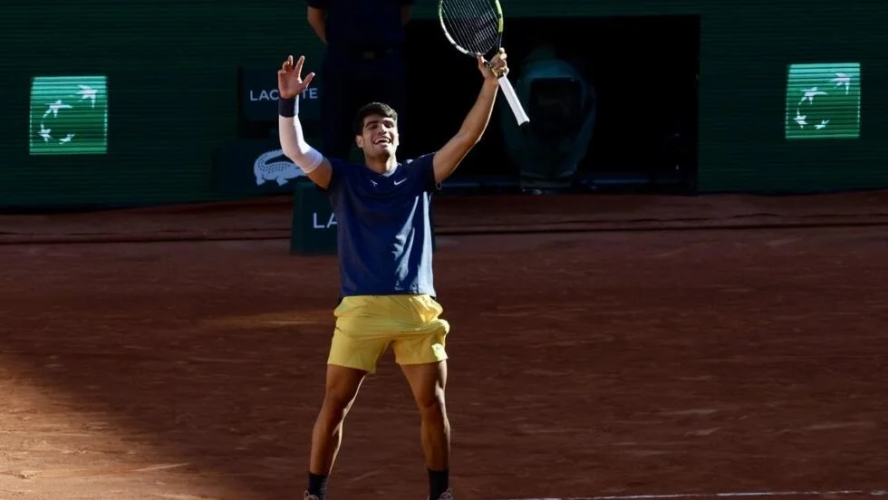 Alcaraz and Zverev battle hard to set up thrilling French Open final