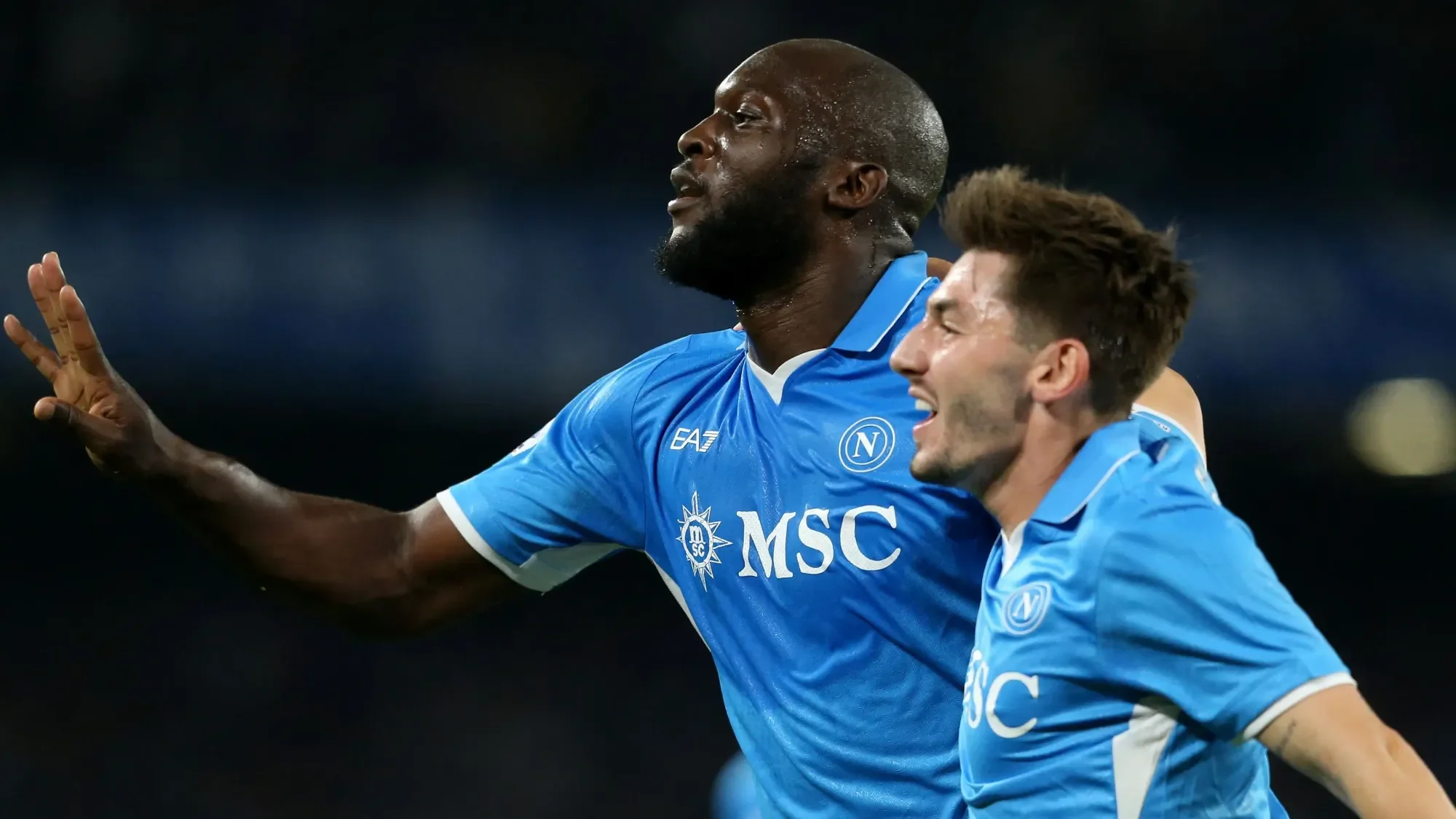 Napoli 2-1 AC Milan: Lukaku on target as title contenders Napoli secure narrow win over Milan