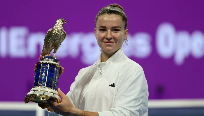 Karolina Muchova ends title drought with Qatar Open triumph over Victoria Mboko