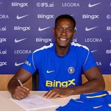 Chelsea confirm Danny Welbeck signing on two-year deal