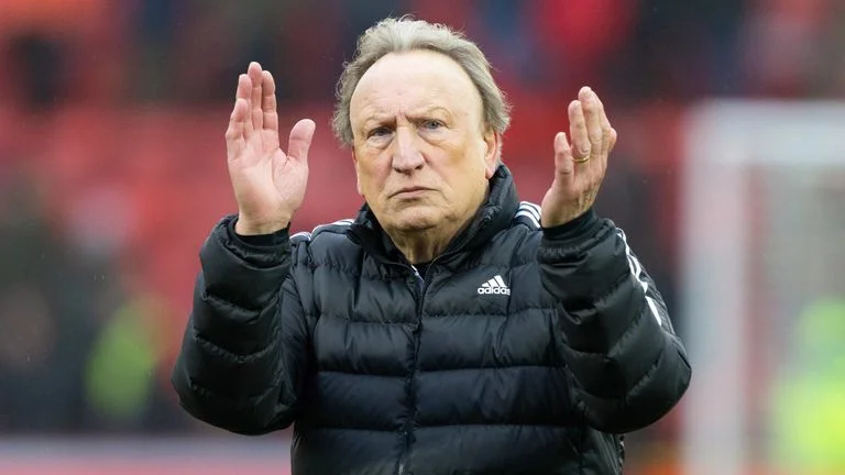 Warnock steps down as Aberdeen boss after victory in Scottish Cup