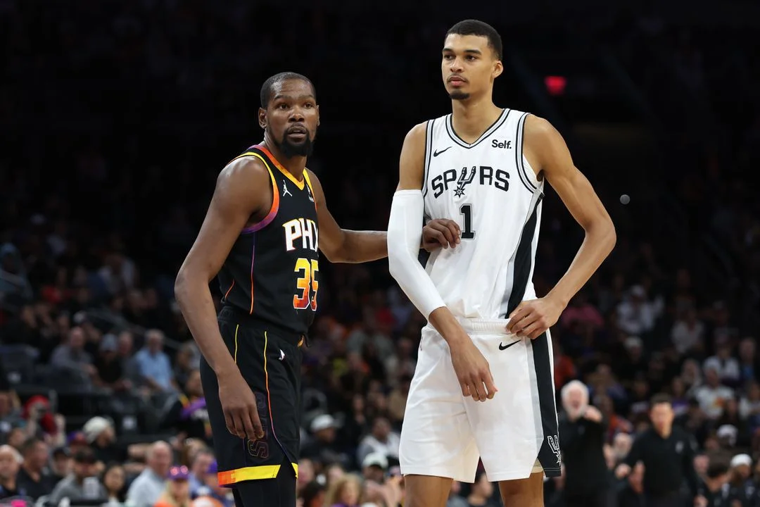 Spurs comeback from 20-pt deficit to defeat the Suns 115-114