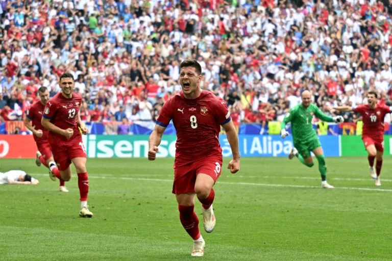 Slovenia 1-1 Serbia: Jovic grabs last-gasp equaliser to rescue point for Serbia