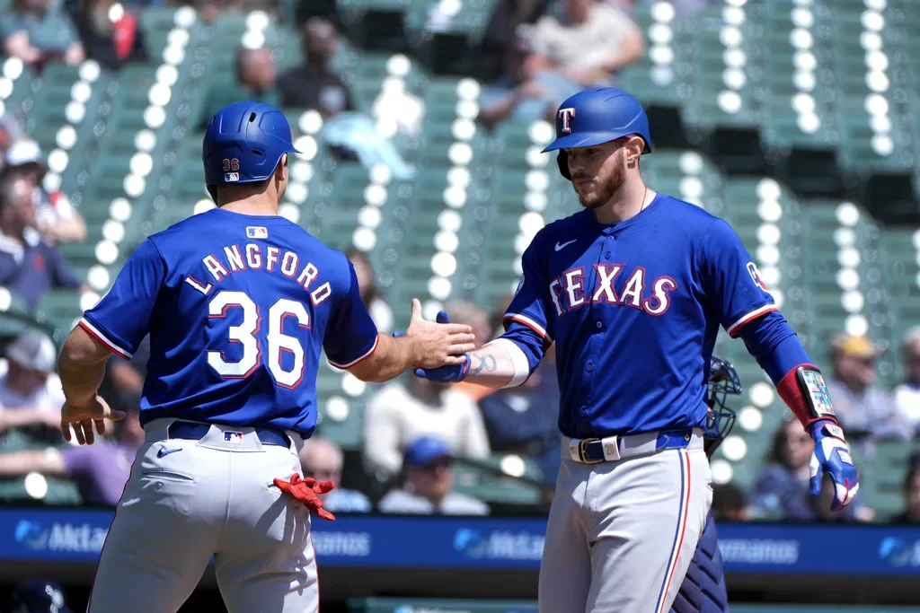 MLB roundup: Rangers hit three HRs to outslug Tigers, Rays edge past Angels