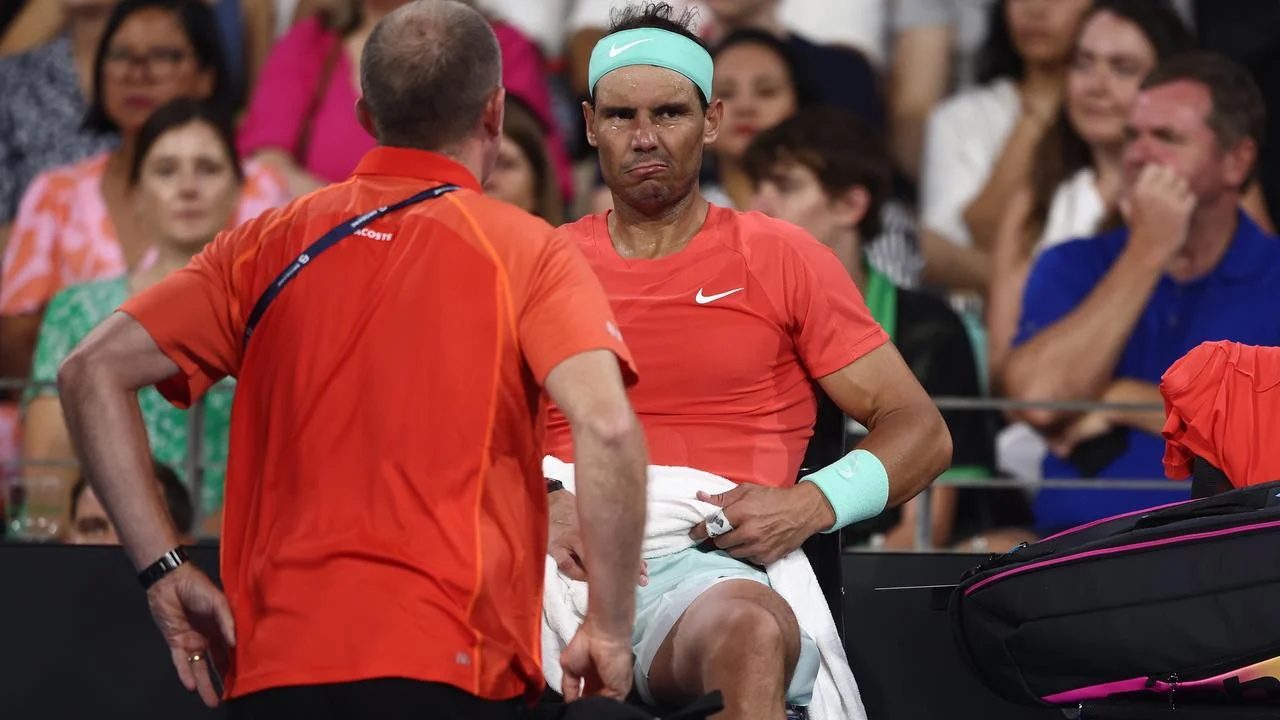 Rafa Nadal withdraws from Australian Open after suffering new injury