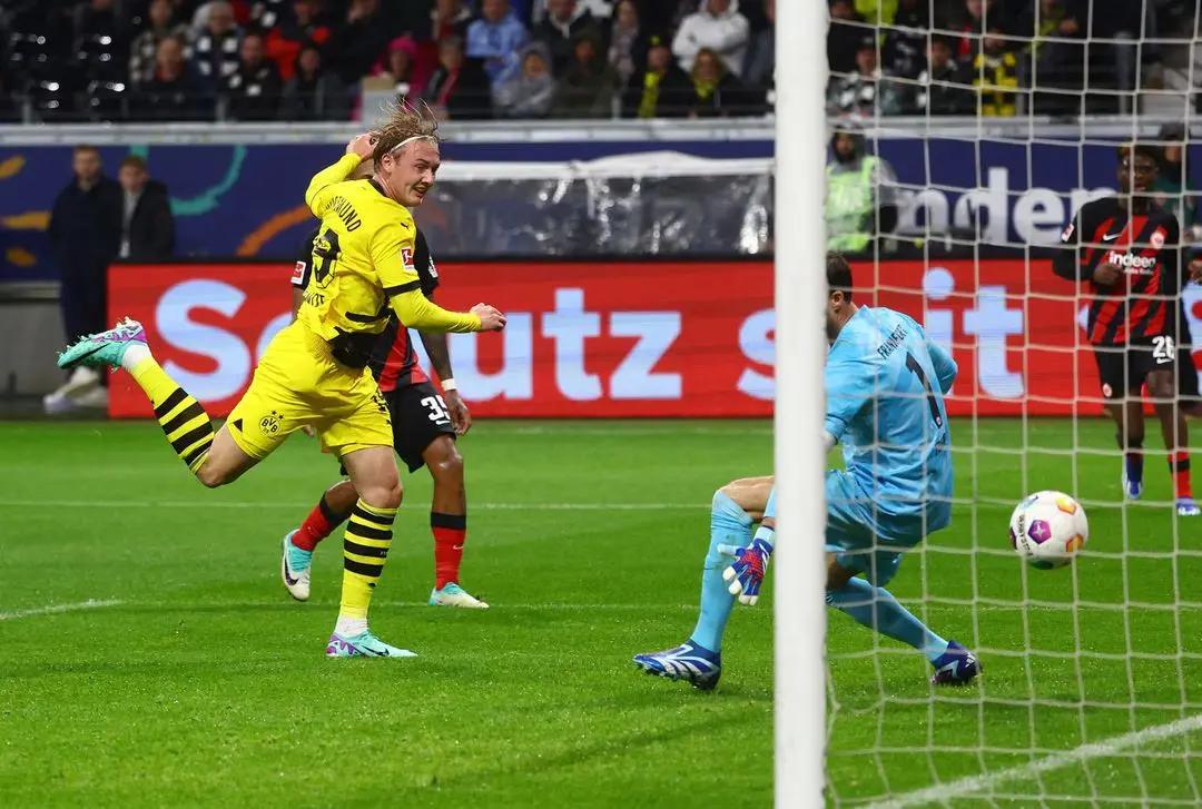 Frankfurt 3-3 Dortmund: Julian Brandt strikes late to rescue point for Dortmund in six-goal thriller