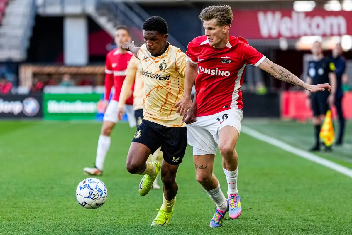 AZ Alkmaar 0-1 Feyenoord: Feyenoord grind out 1-0 win over AZ to extend Eredivisie streak