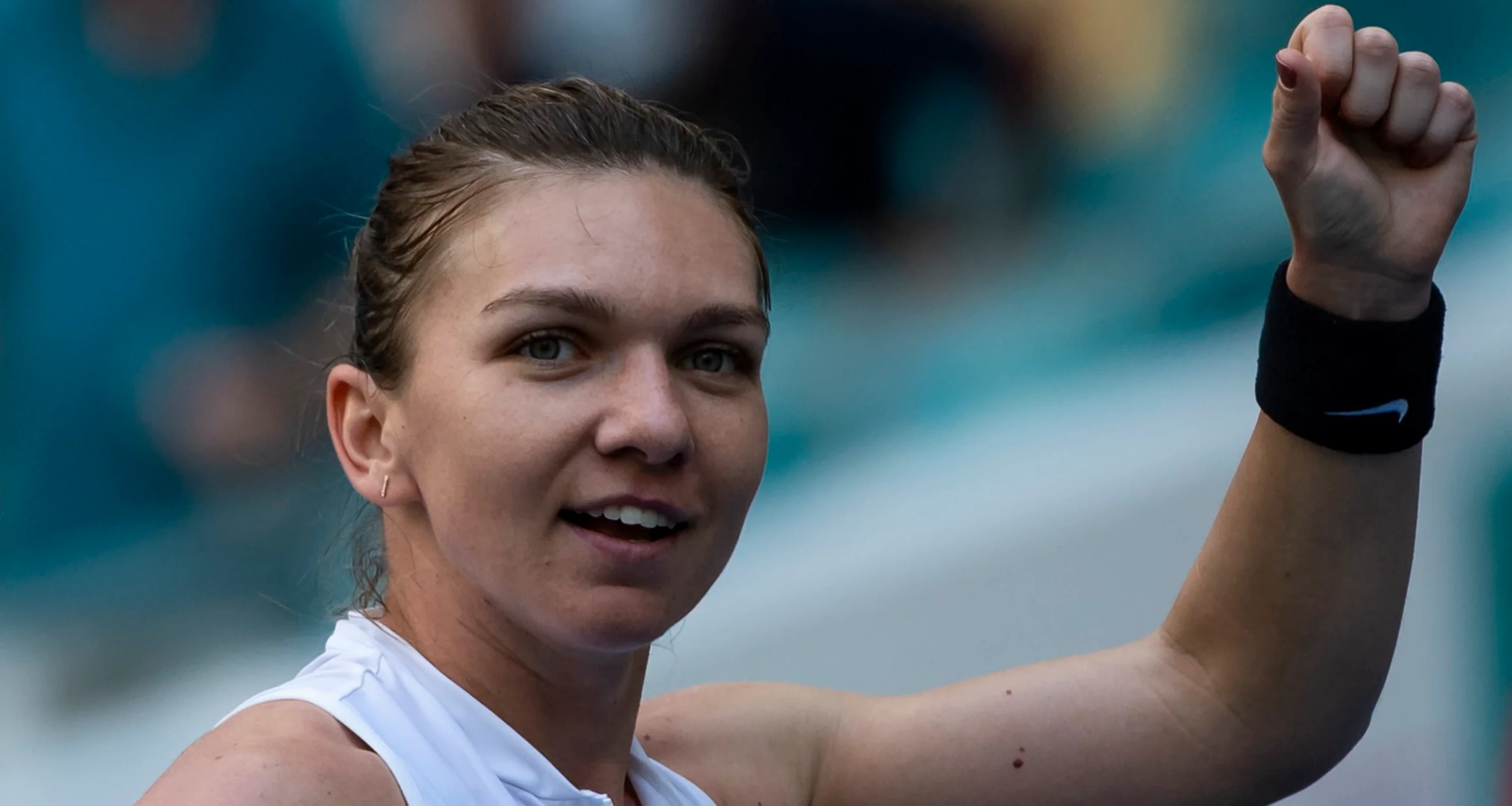 Simona Halep returns to court in Miami