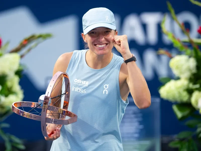 Iga Swiatek beats Elena Rybakina to win Canadian Open 2026