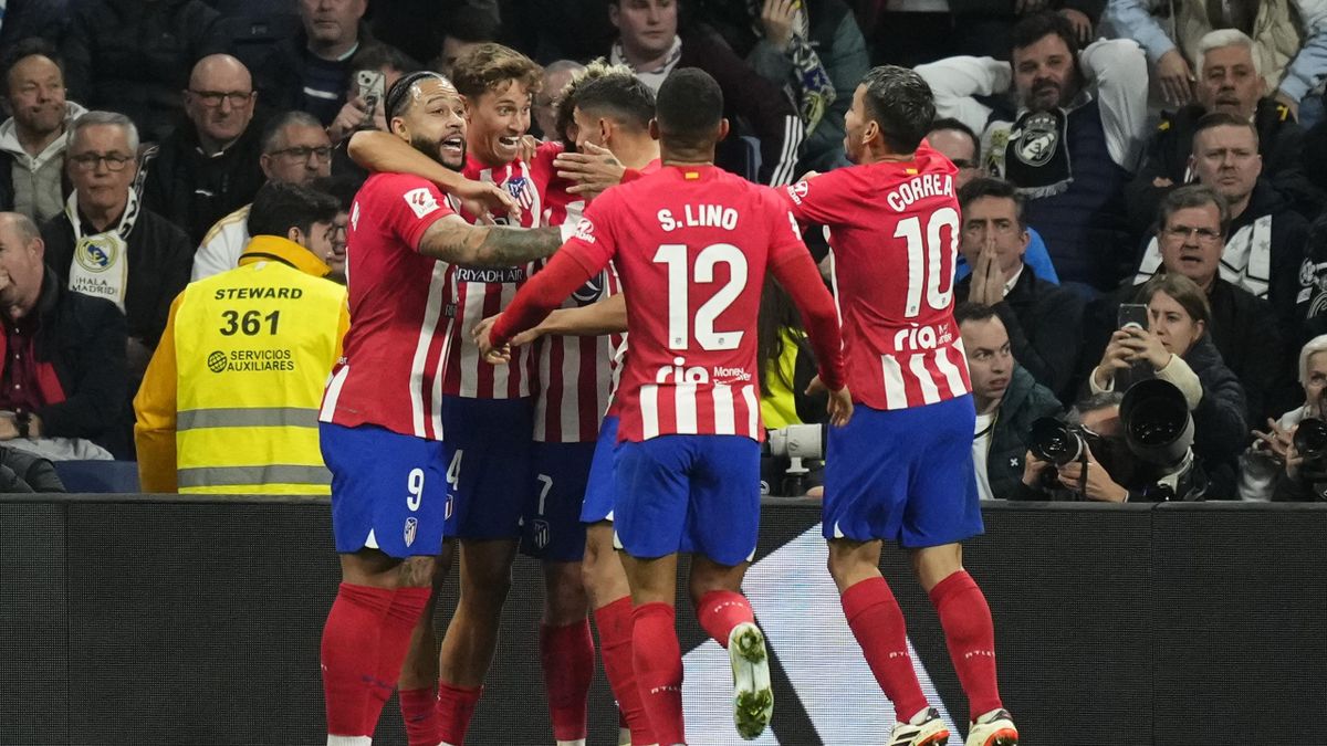 Real Madrid 1-1 Atletico Madrid: Llorente's last-gasp header sees city rivals share the spoils