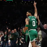 NBA Roundup: Jayson Tatum shines as Celtics cruise past Mavericks