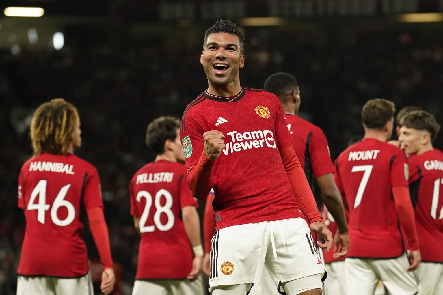 Man United beats Crystal Palace 3-0 in League Cup defense