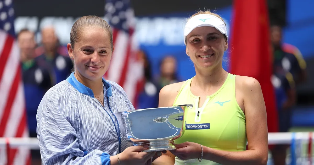 Ostapenko and Kichenok win US Open women's doubles title in straight sets
