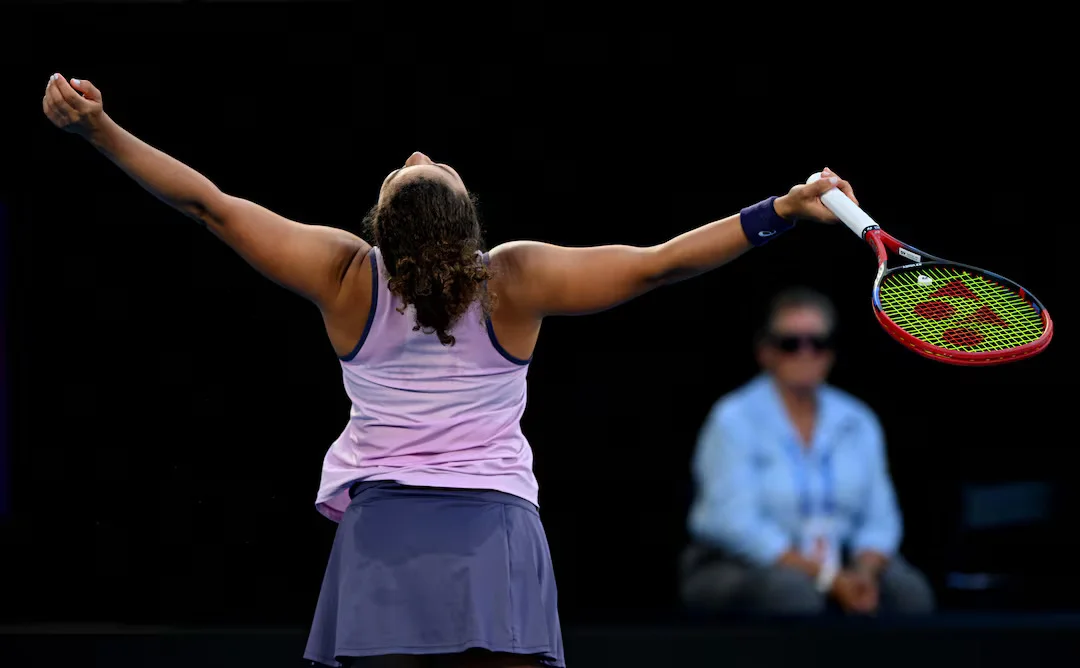 Jasmine Paolini advances to Australian Open second round after convincing victory over Wei Sijia
