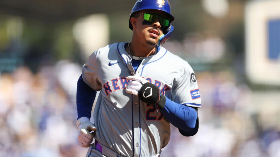 MLB roundup: Home runs power Mets and Yankees to playoff wins