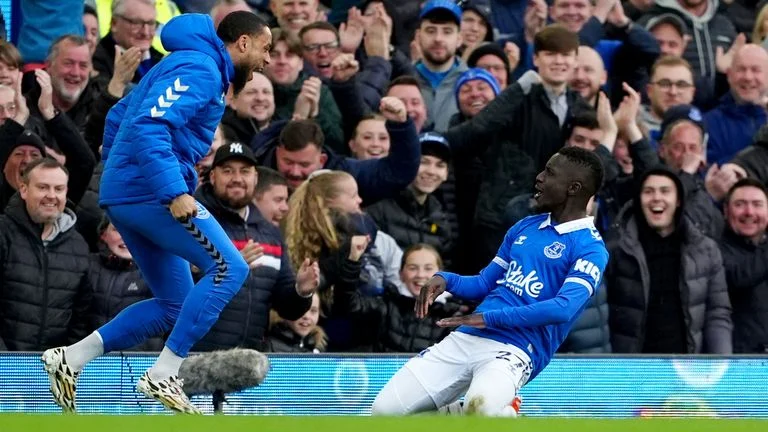 Everton 1-0 Brenford: Idrissa Gueye's second-half strike secures survival for Toffees