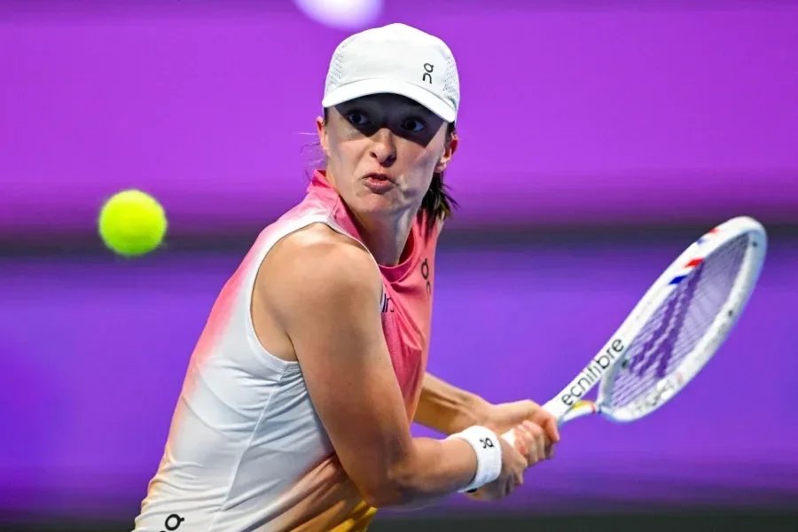 Swiatek defeats Rybakina to advance to Qatar Open semis, Alexandrova also advances