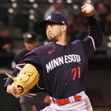 Red Sox acquire Jovani Moran from Twins