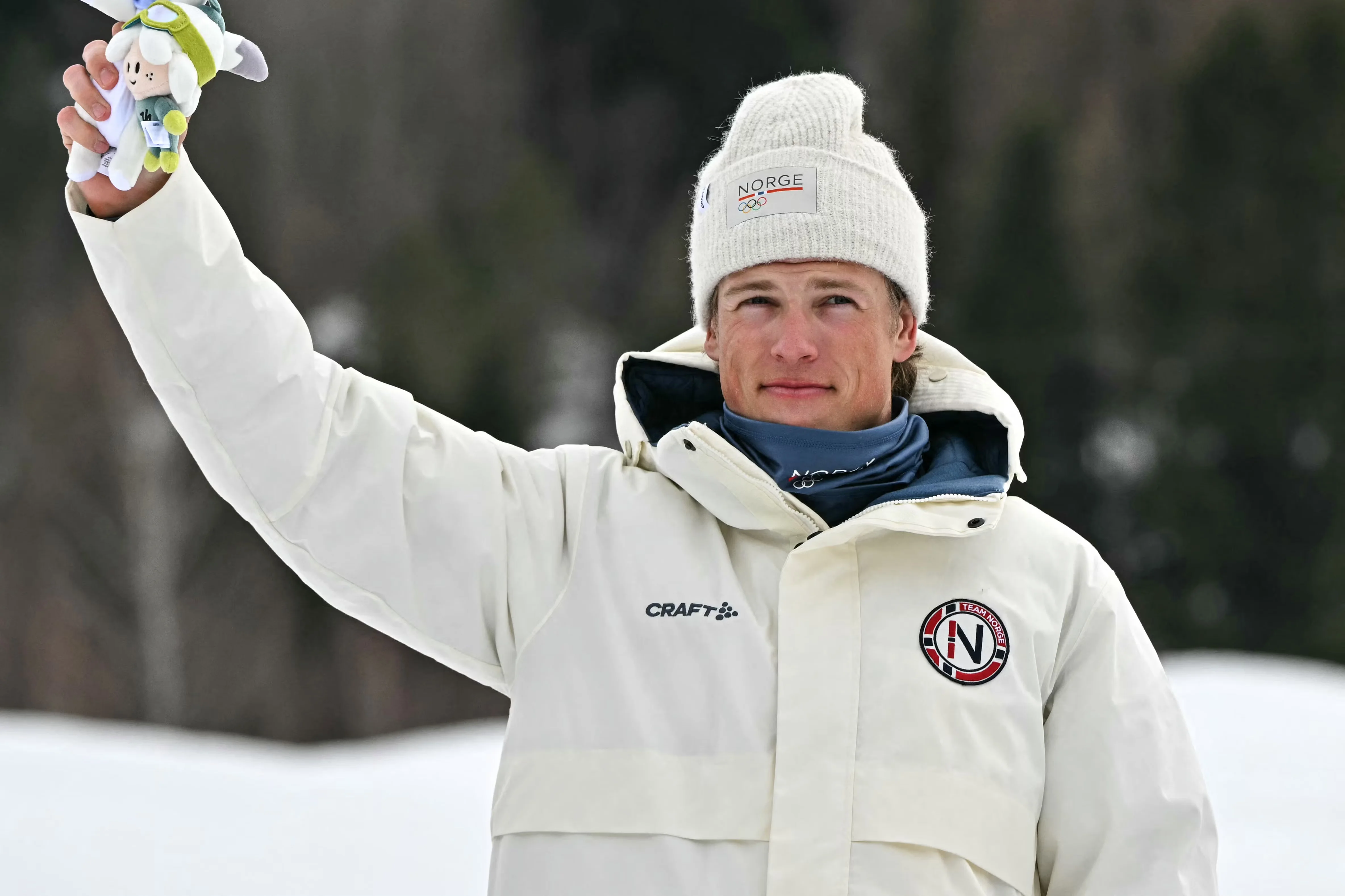 Johannes Klæbo becomes the first athlete to win 6 golds at a single Winter Games