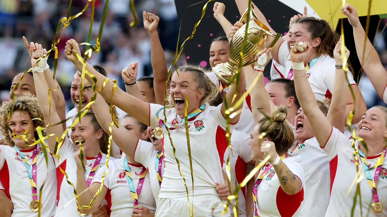 England defeat Canada to win Women's Rugby World Cup in front of record Twickenham crowd