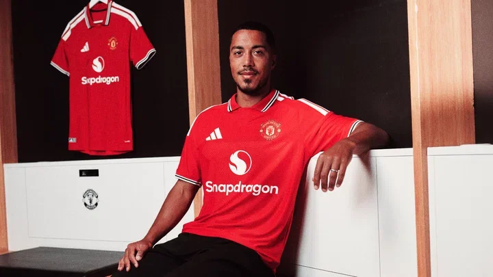 Manchester Utd sign Tielemans in £35m deal from Aston Villa