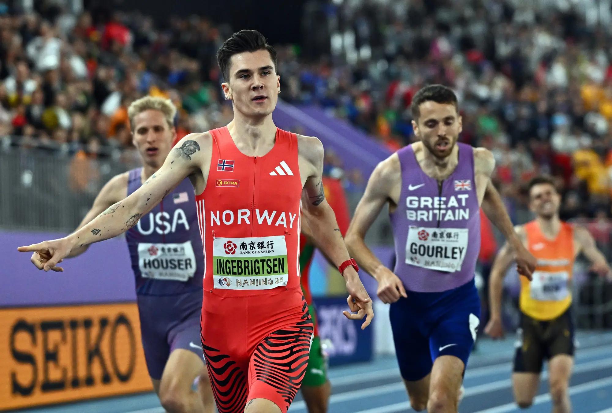 Ingebrigtsen equals Gebrselassie's record with historic distance double at World Indoors