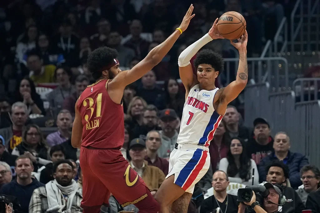 Darius Garland scores 28 points as Cavaliers win over Pistons