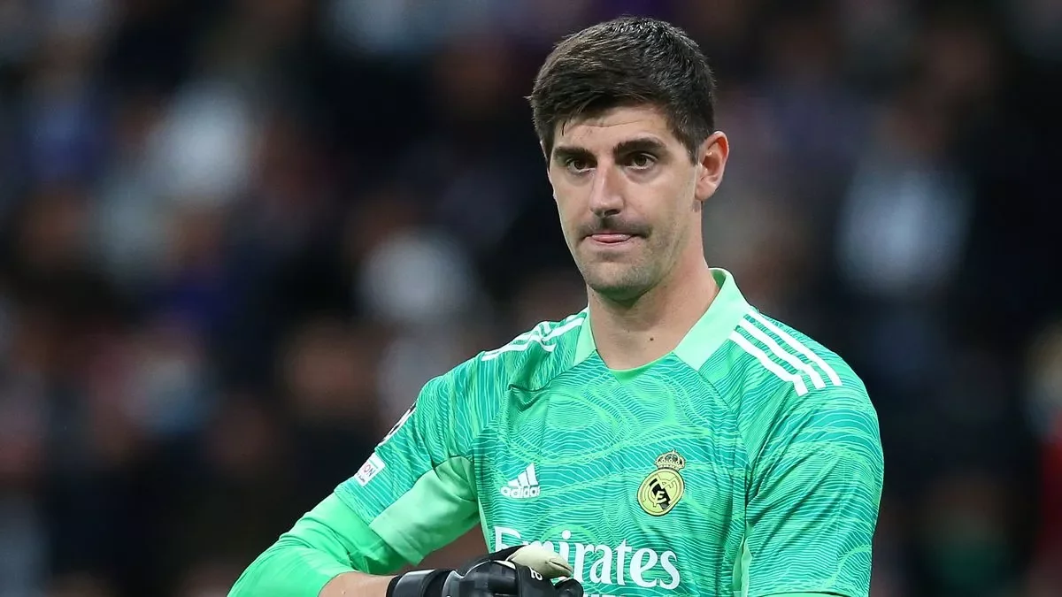 Real Madrid keeper Courtois undergoes successful surgery after meniscus tear