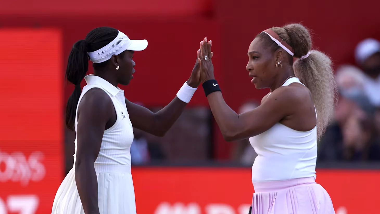 Serena Williams returns with victory at Queen's Club alongside Victoria Mboko