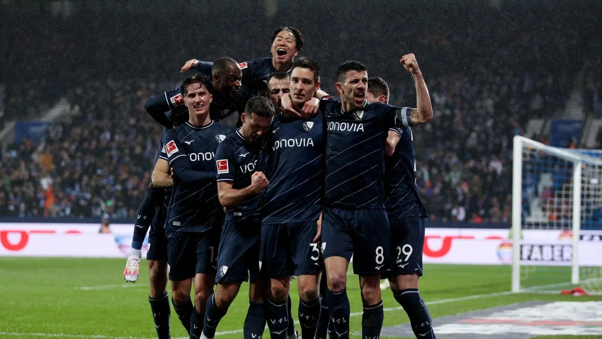 VfL Bochum 3-2 Bayern Munich: Champions stunned by Bochum as wheels come off title defence