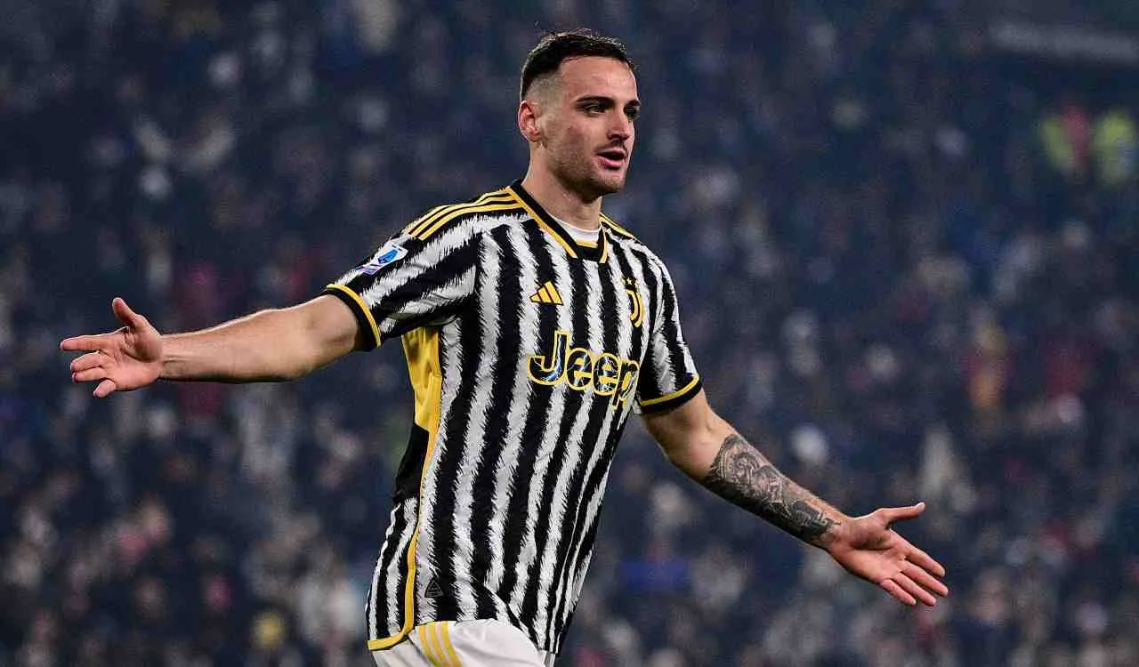 Juventus 1-0 Napoli: Gatti's strike sees Juve go top of Serie A