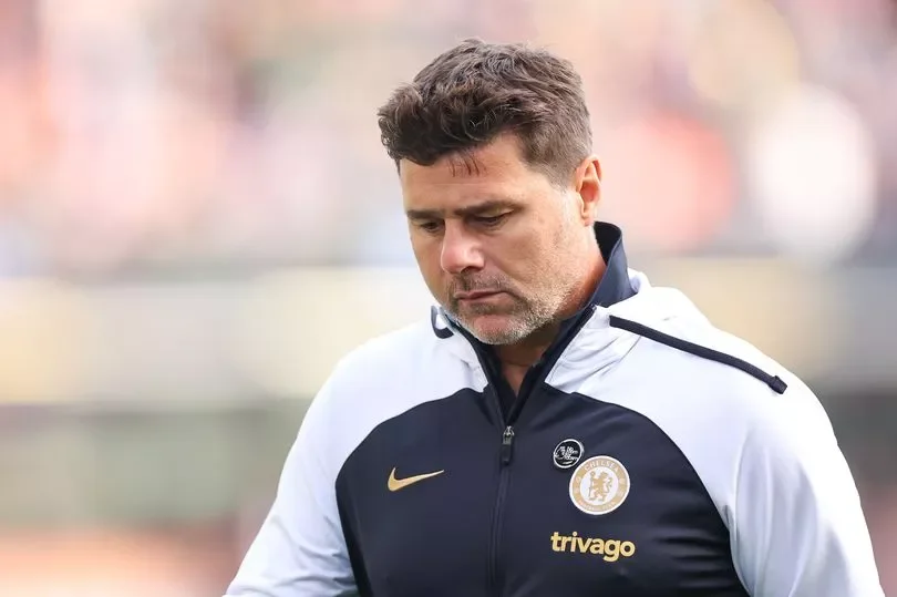 Zenden Expresses Concerns About Pochettino's Long Term Future at Chelsea