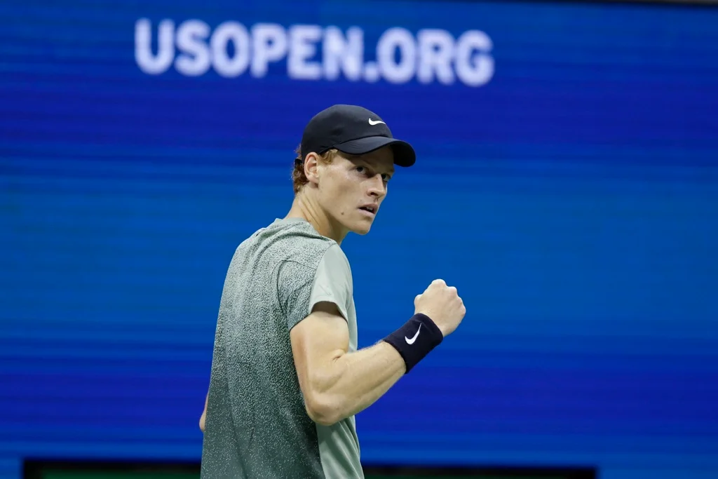 Sinner battles past home favorite Paul to make US Open quarterfinals