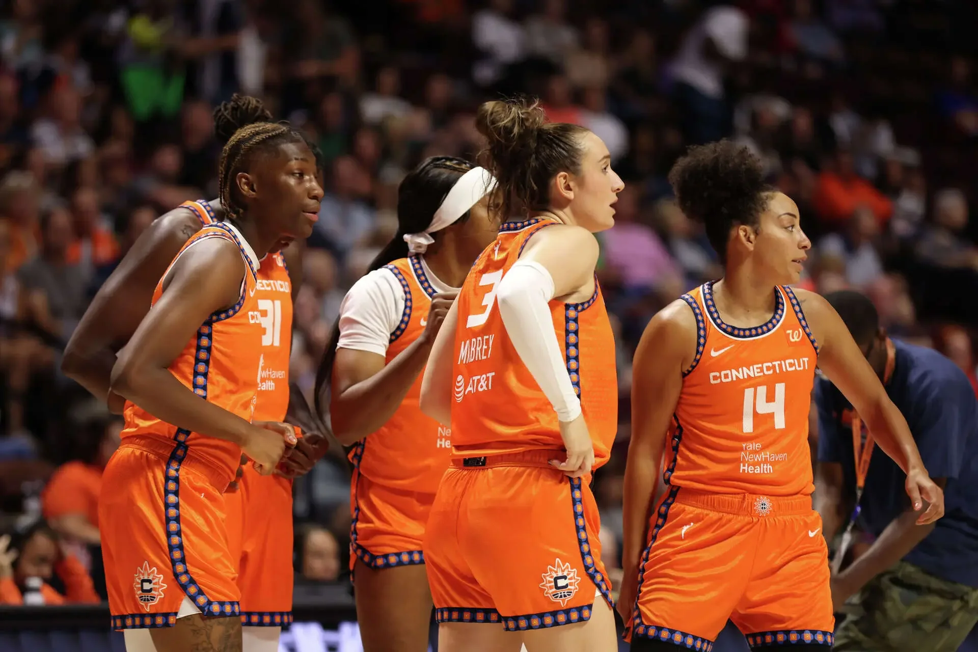 Steve Pagliuca group agrees deal to purchase Connecticut Sun and relocate franchise to Boston
