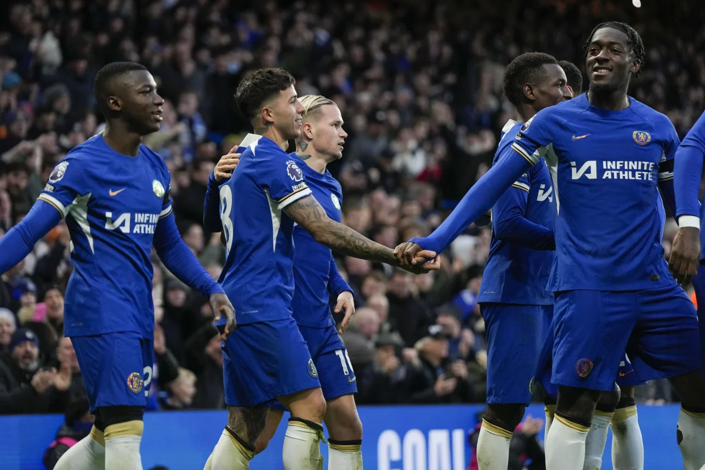 EPL: Fernandez Shines as 10-Man Chelsea Edge Out Brighton
