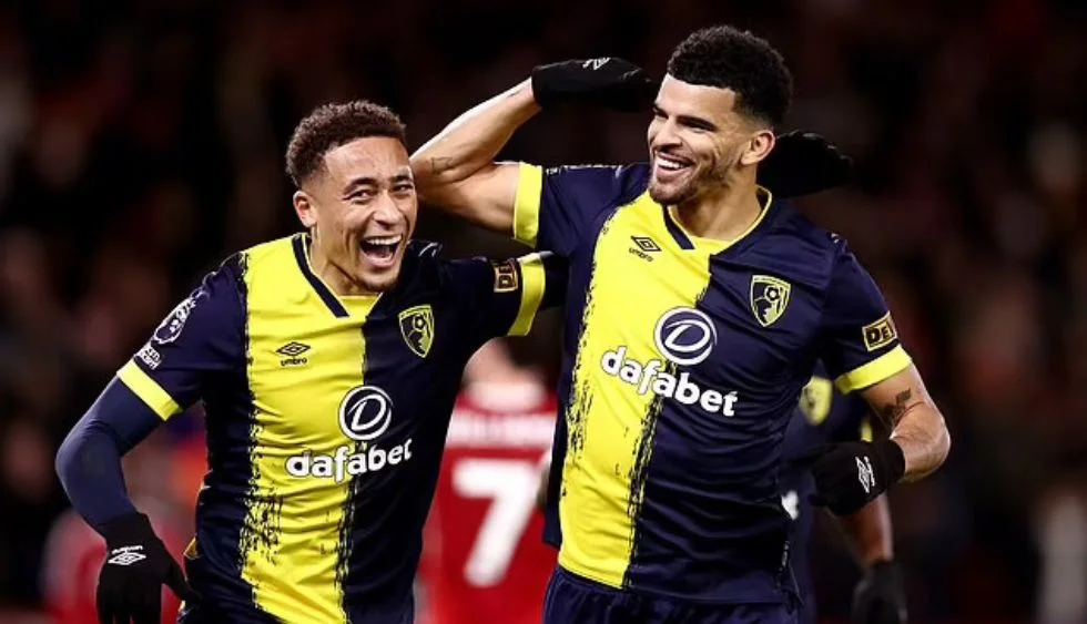 Nottingham Forest 2-3 Bournemouth: Solanke's hat-trick downs 10-man hosts on Nuno's first game in charge