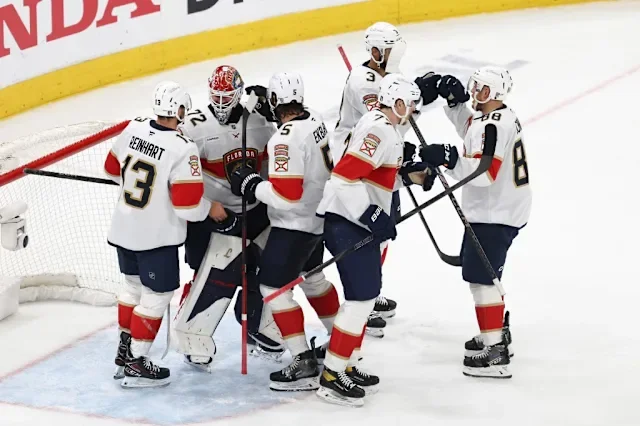 Panthers clinch third consecutive Stanley Cup Finals berth with win over Hurricanes