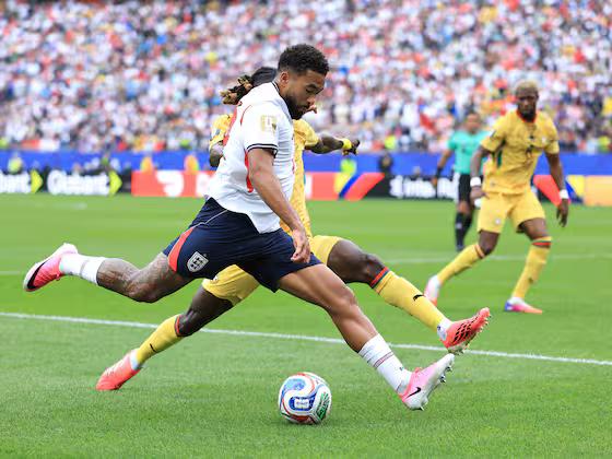 England, Ghana move closer to World Cup last 32
