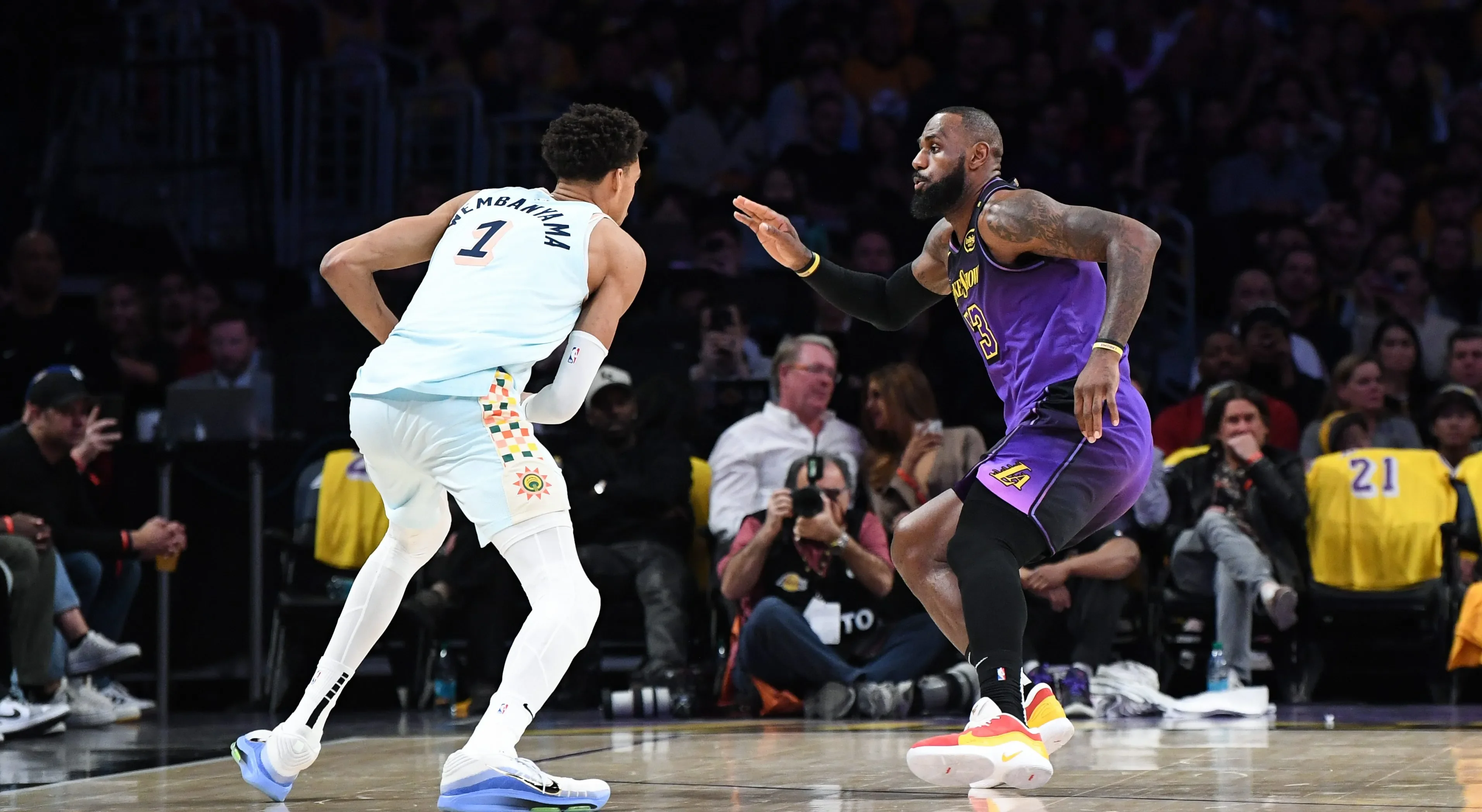 NBA roundup: Contrasting outcomes for Los Angeles teams in first games since wildfires