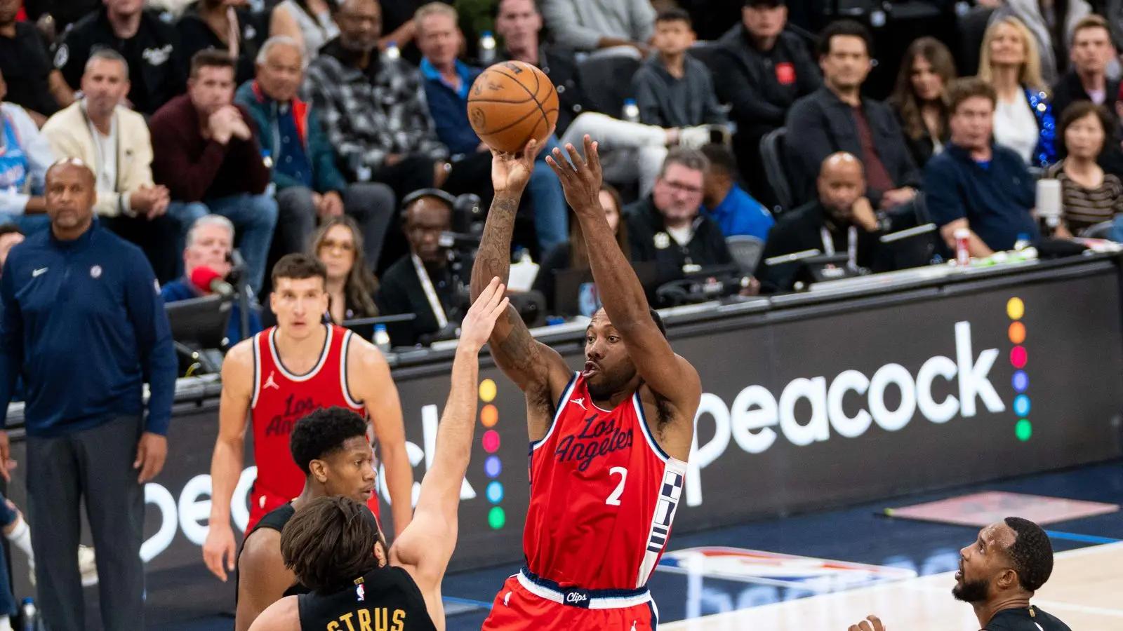 NBA roundup: Clippers rally to defeat Cavaliers, short-handed Celtics defeat Nets