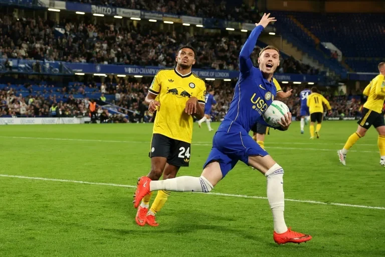 Chelsea 6-3 Leeds: Blues stage stunning Cup comeback
