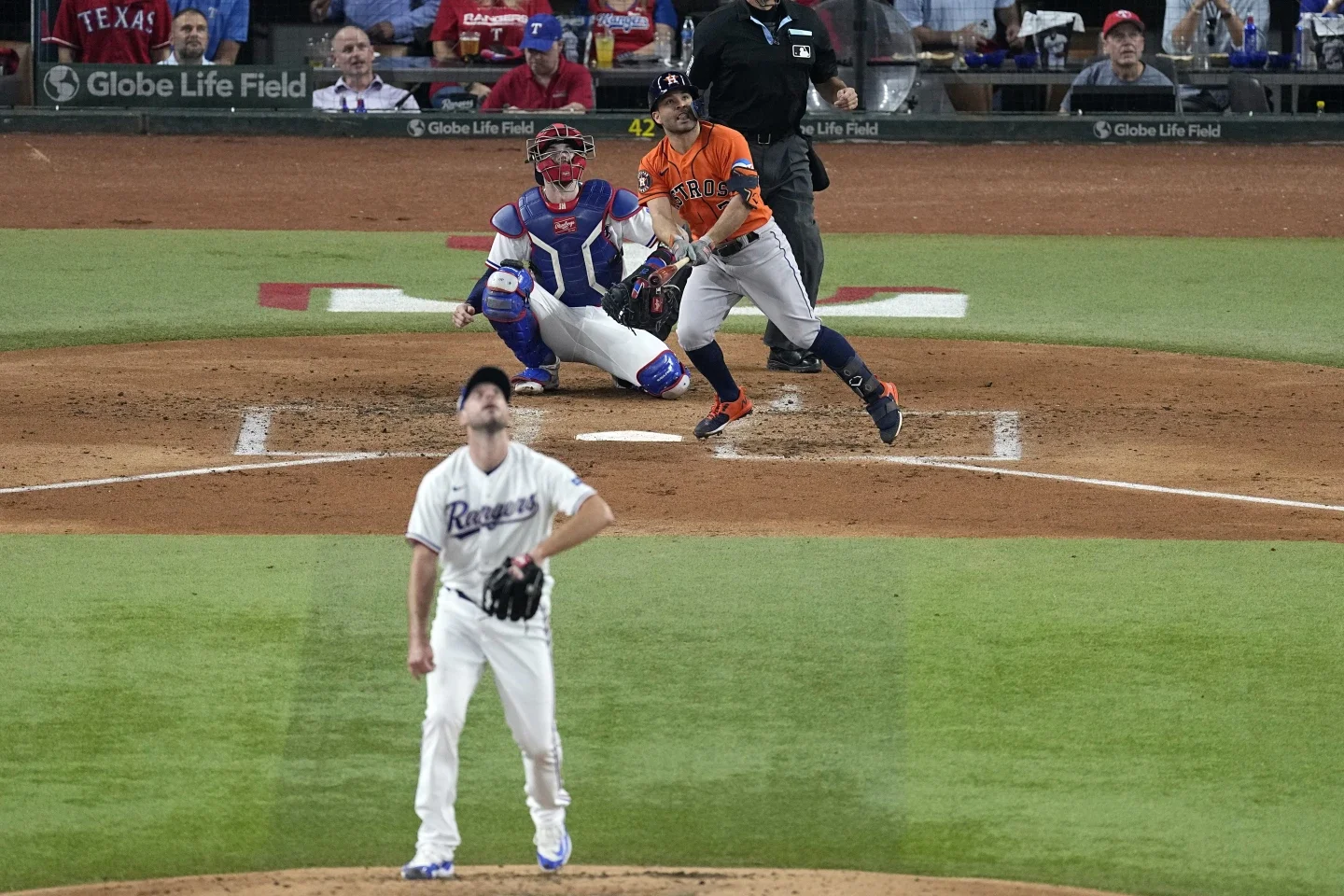 Altuve, Javier lead Astros to 8-5 win over Rangers in ALCS Game 3
