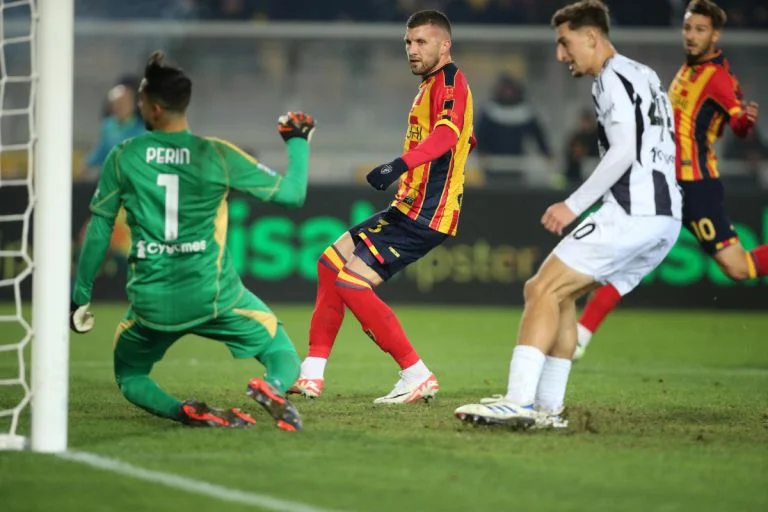 Lecce 1-1 Juventus: Rebic's last-gasp leveller steals point for hosts