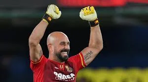 Newly promoted Como sign former Spain goalkeeper Pepe Reina