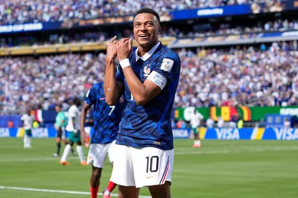 Mbappe scores twice as France beat Senegal 3-1 in World Cup opener